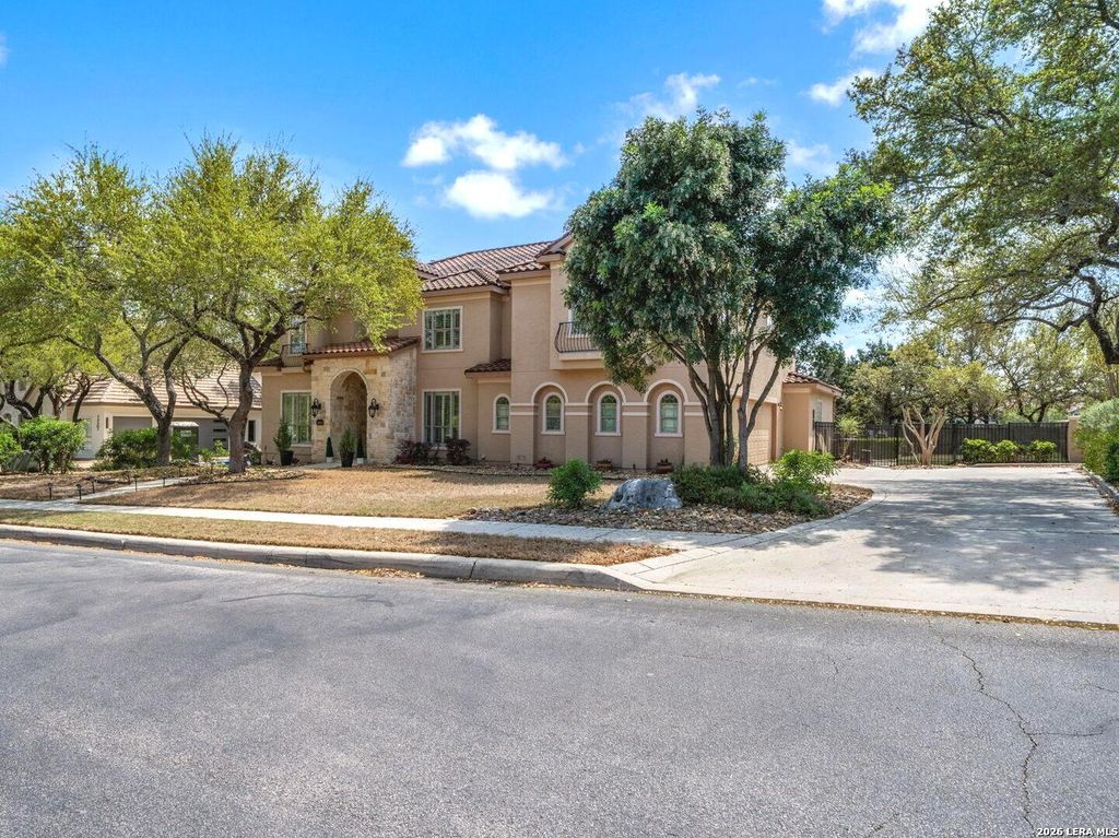 Photo of 24511 BOGEY RDG, San Antonio, TX 78260 (MLS # 1957235)
