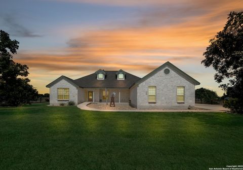 1205 County Road 4516 Castroville TX 78009