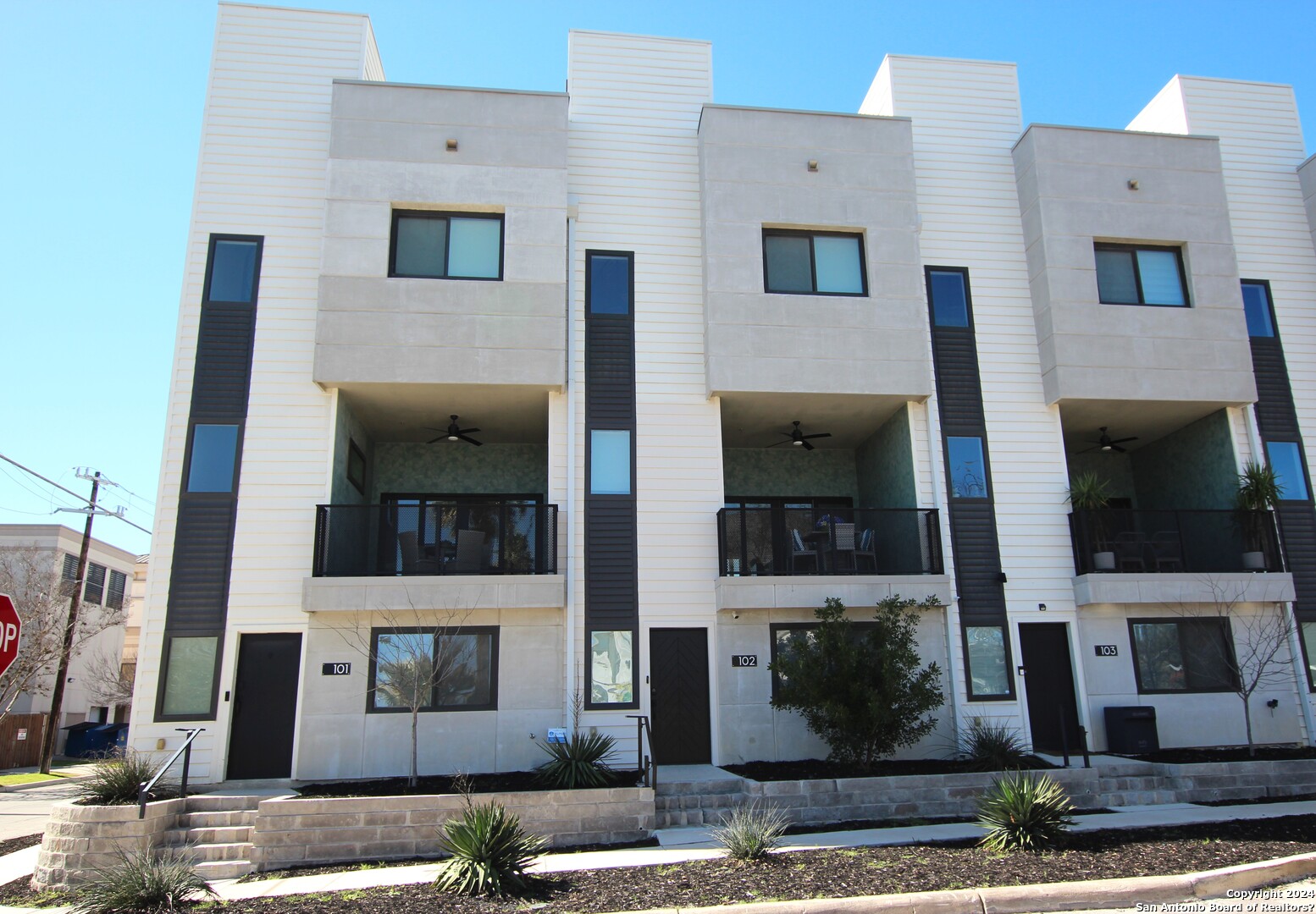 203 PASCHAL ST 102