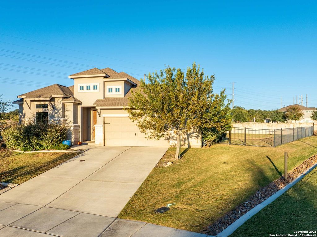 Photo of 102 Talavera, Boerne, TX 78006 (MLS # 1923668)
