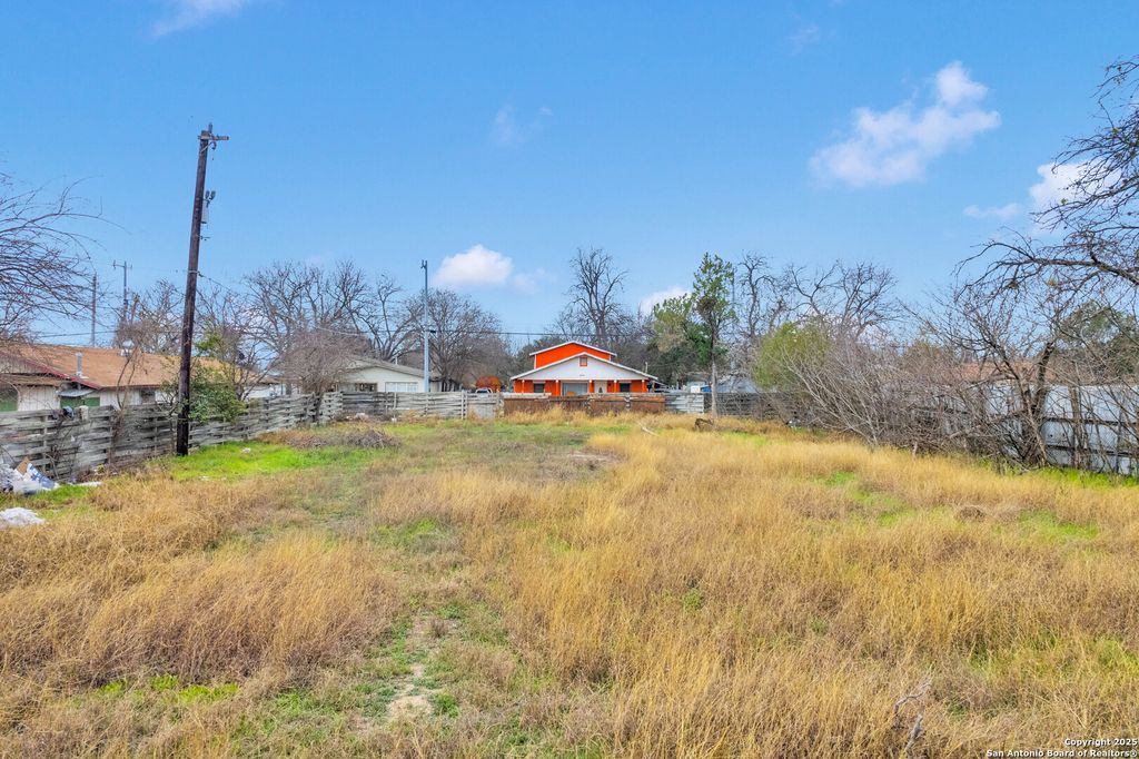 Photo of 2423 W Gerald, San Antonio, TX 78211 (MLS # 1847913)