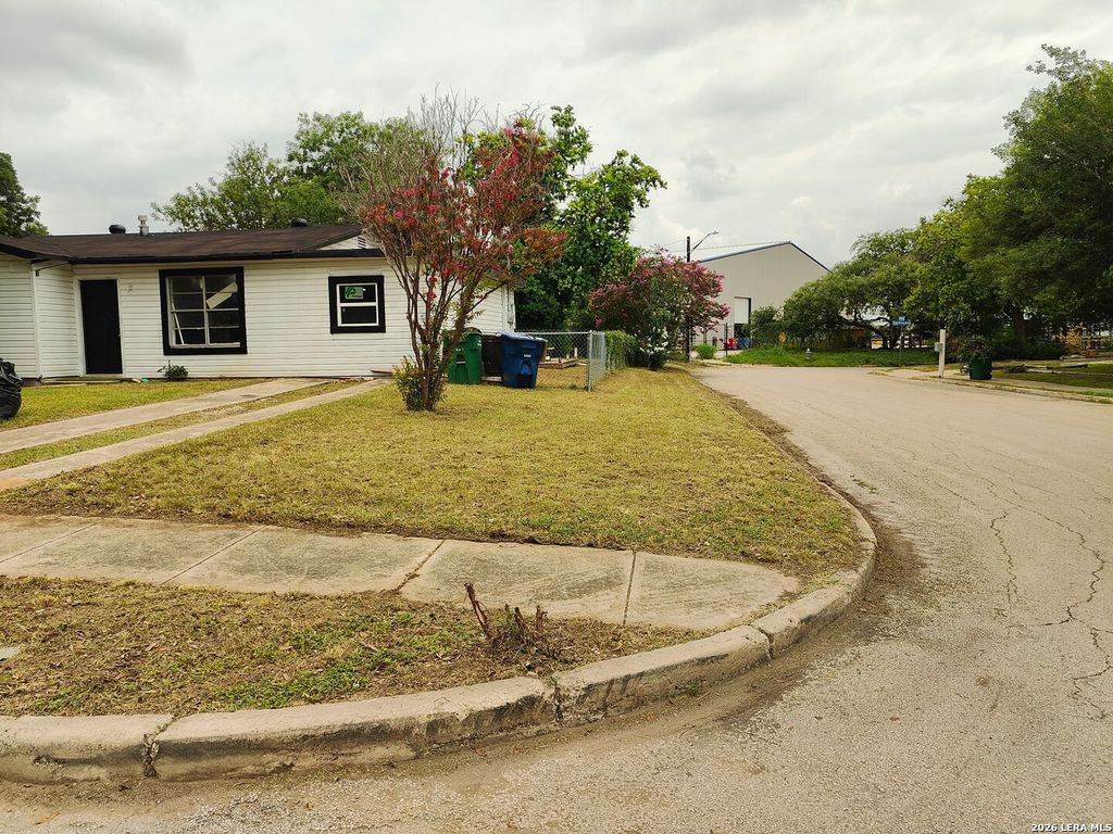 Photo of 9923 EVENINGWAY DR, San Antonio, TX 78233 (MLS # 1994126)