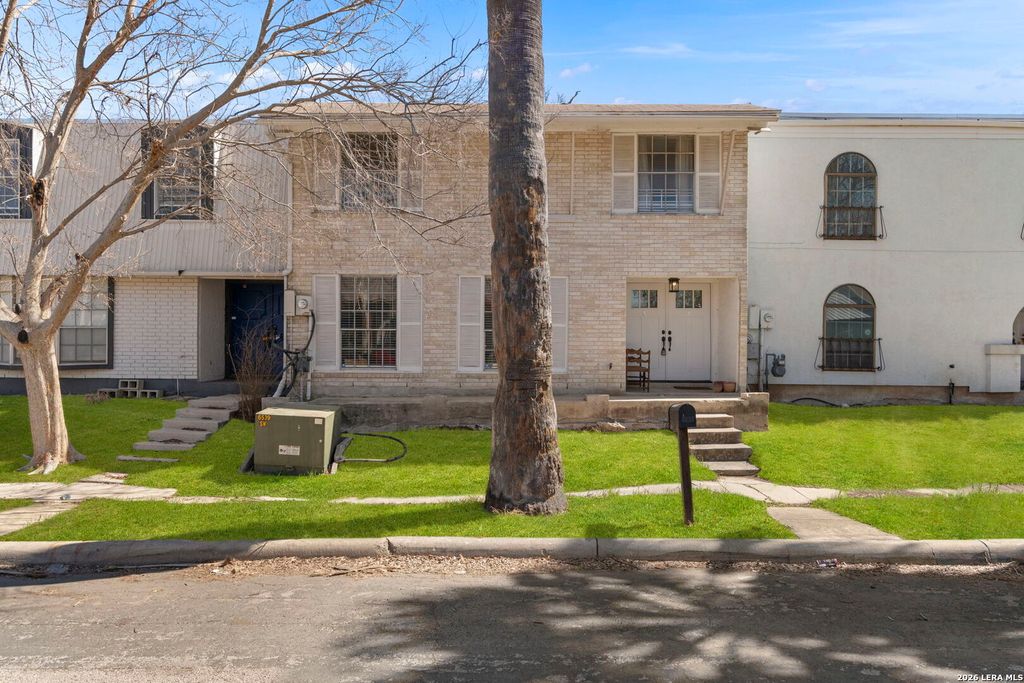 Photo of 1324 Klondike, San Antonio, TX 78245 (MLS # 1943951)