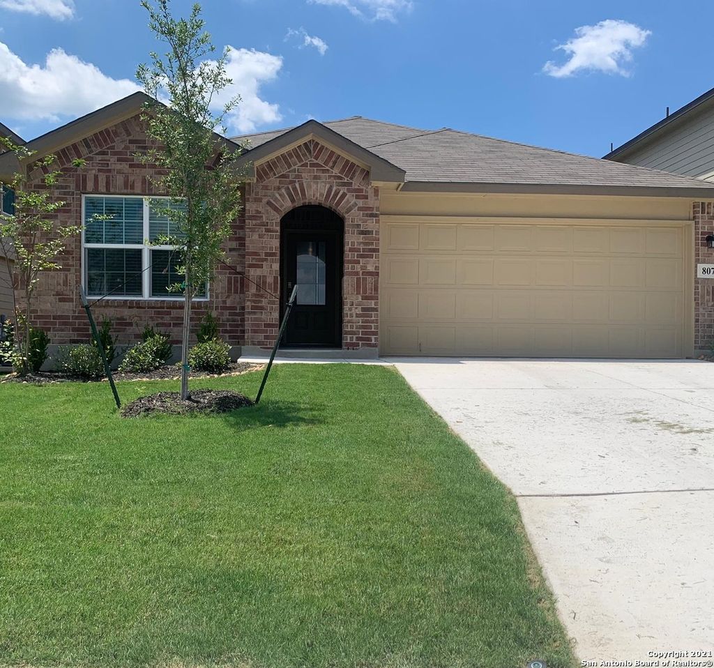 Photo of 807 HOUSE SPARROW, San Antonio, TX 78253 (MLS # 1914077)