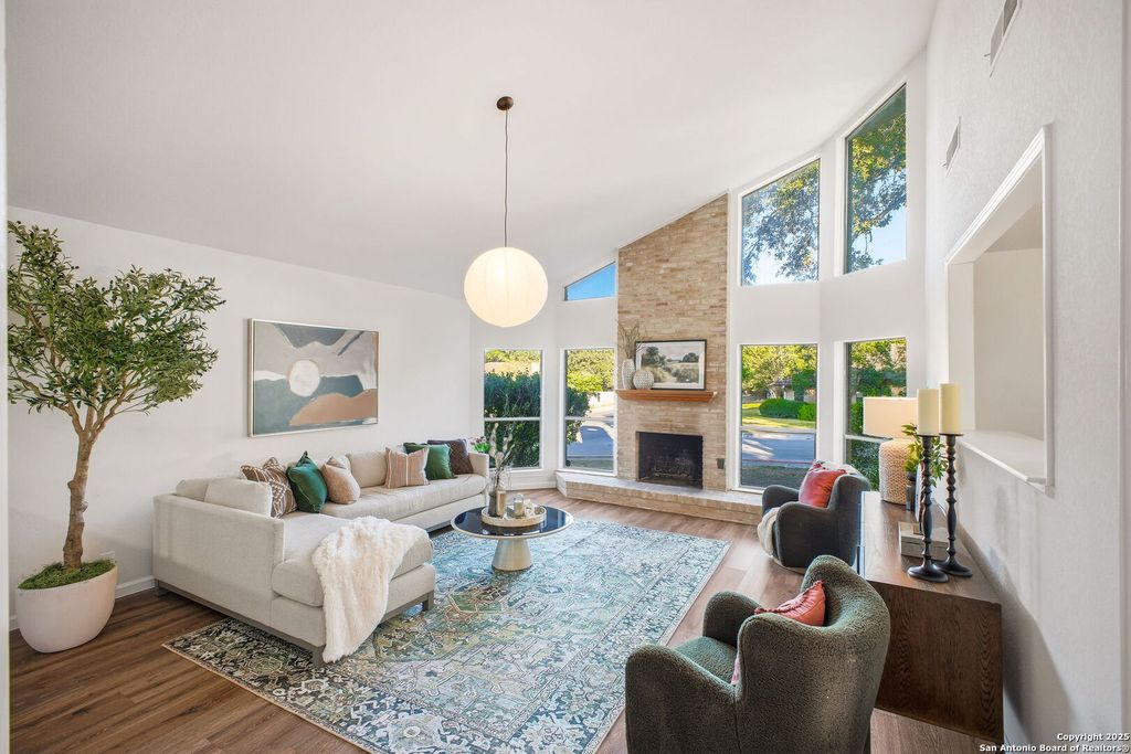 Photo of 6302 Cypress, Windcrest, TX 78239 (MLS # 1921643)