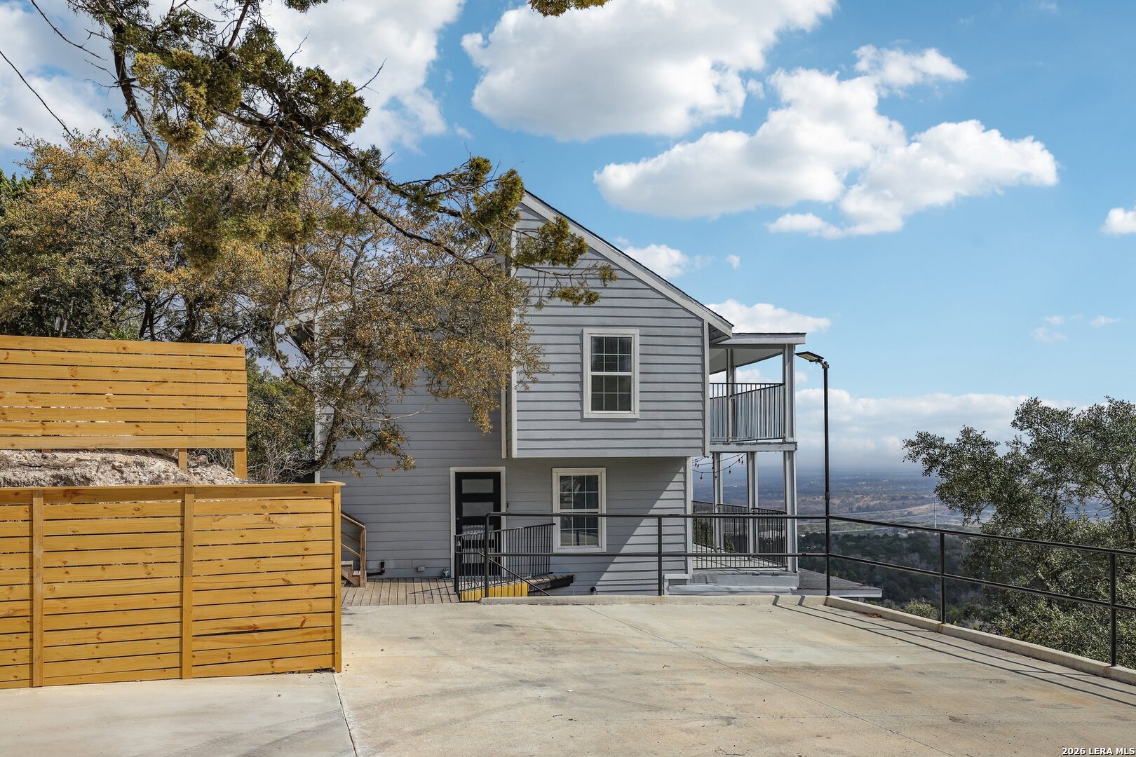 144 SABINE RD