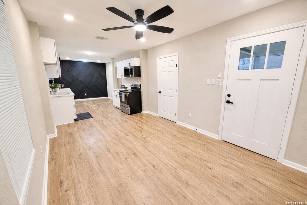 Photo of 215 E Lubbock, San Antonio, TX 78204 (MLS # 1950065)