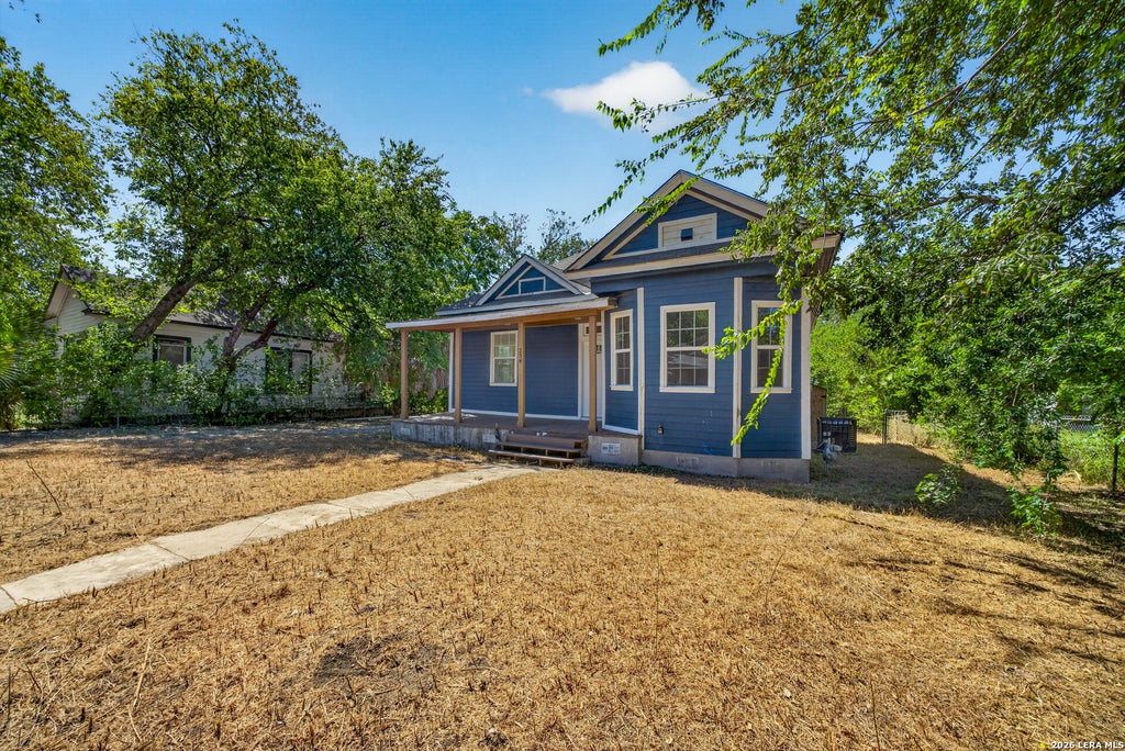 Photo of 238 COOPER ST, San Antonio, TX 78210 (MLS # 2019908)