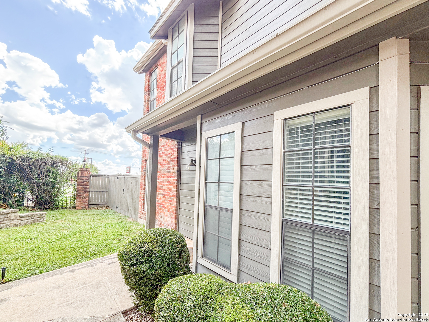 19 Chapel Hill Circle, 19