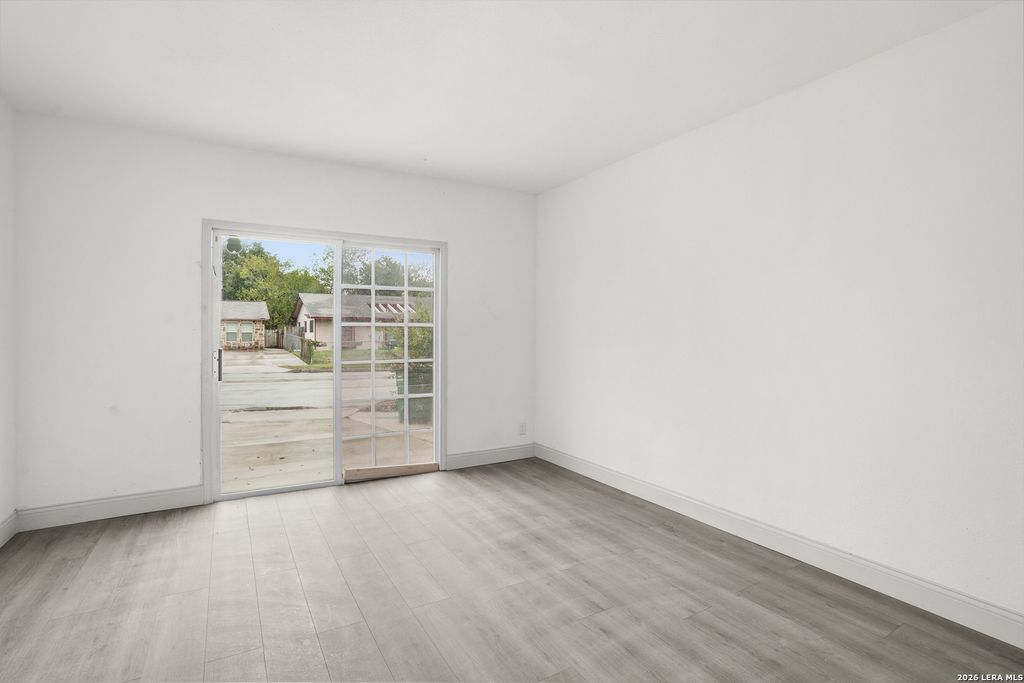 Photo of 1107 S Brownleaf, San Antonio, TX 78227 (MLS # 1937087)