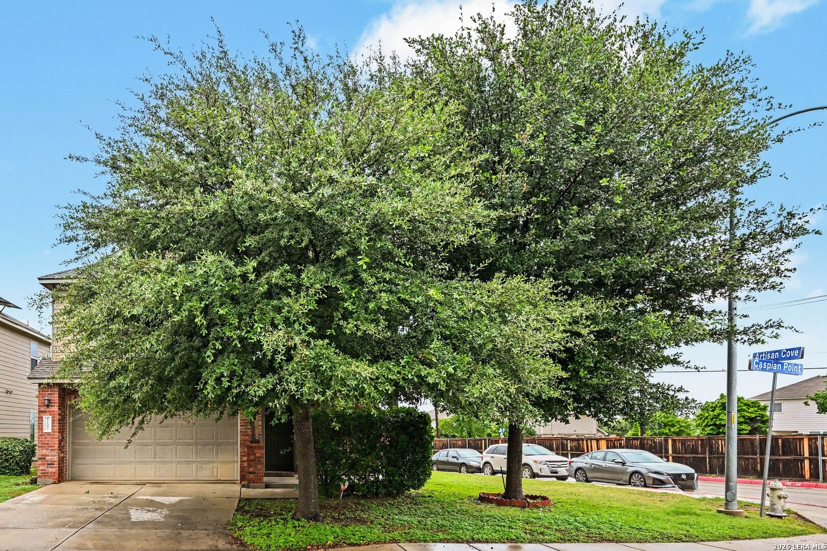 1107 Caspian Pt