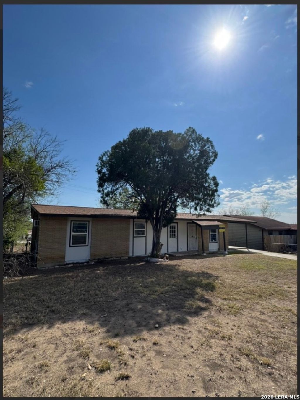 Photo of 174 OAK VALLEY DR, San Antonio, TX 78227 (MLS # 2000710)
