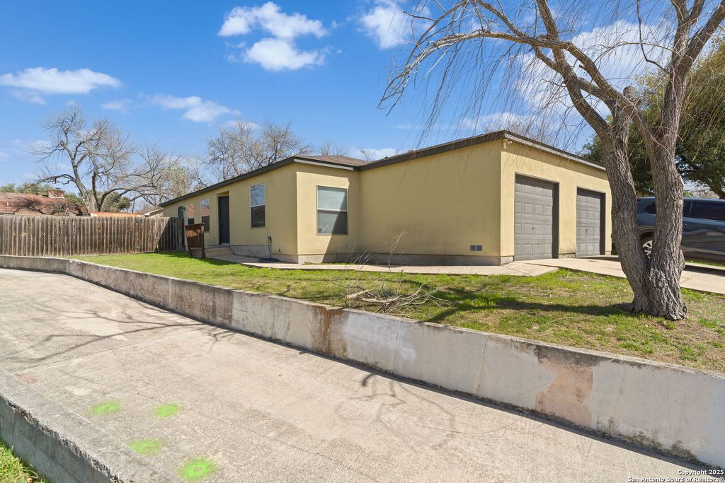 Photo of 14532 Clovelly Wood, San Antonio, TX 78233 (MLS # 1956965)