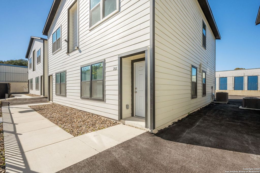 Photo of 8719 Wurzbach 102 #102, San Antonio, TX 78240 (MLS # 1928102)