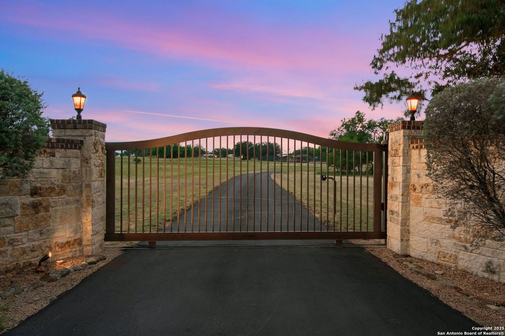 Photo of 208 Cascade Caverns, Boerne, TX 78015 (MLS # 1870848)