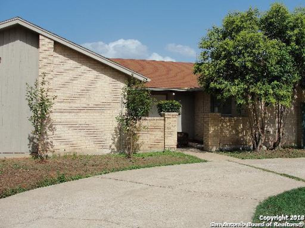 Photo of 4710 OAKFIELD WAY, San Antonio, TX 78250 (MLS # 1954201)