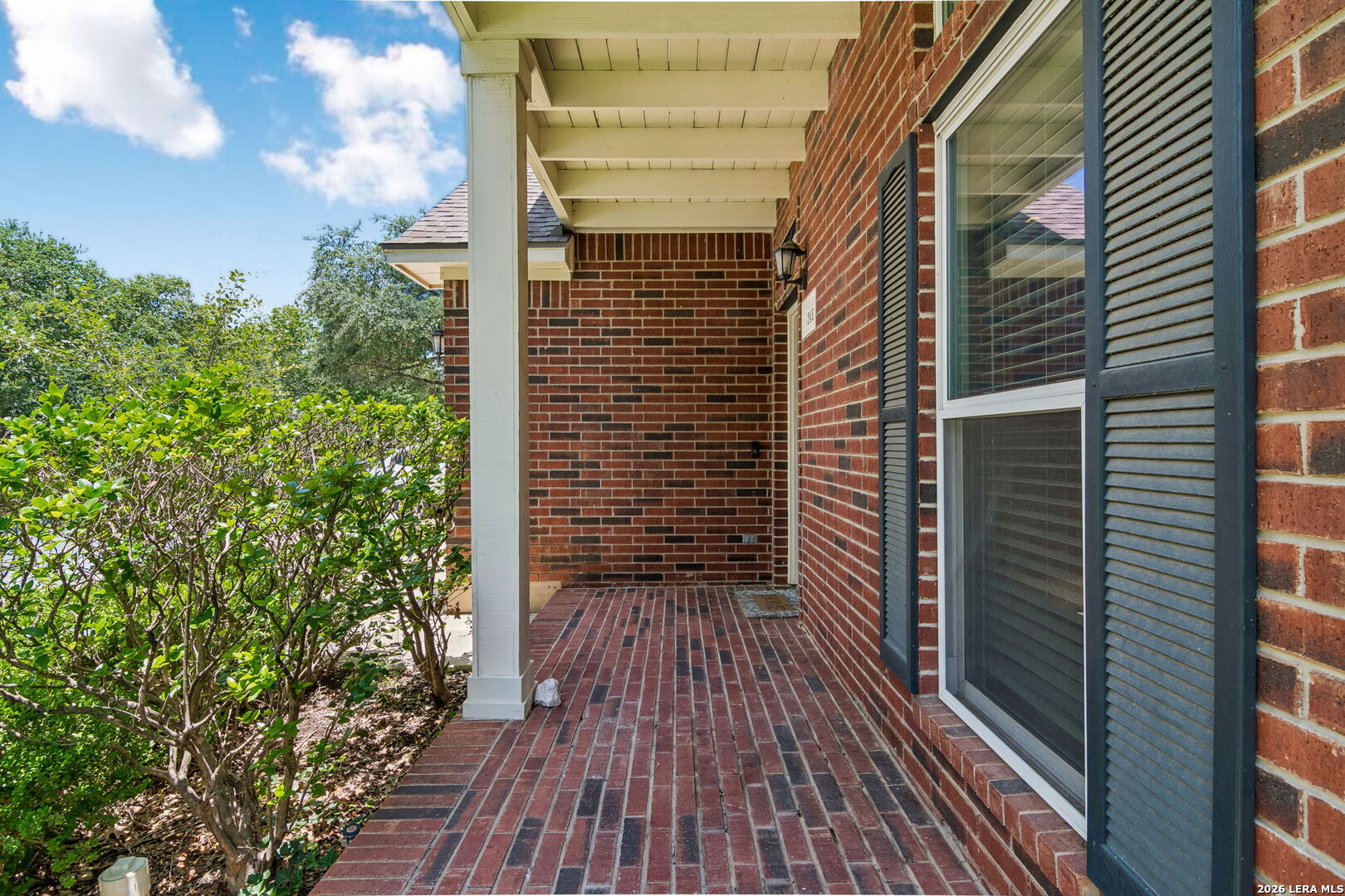 24910 Crescent Run