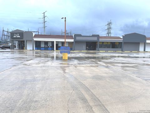 5020 Seguin Rd Kirby TX 78219