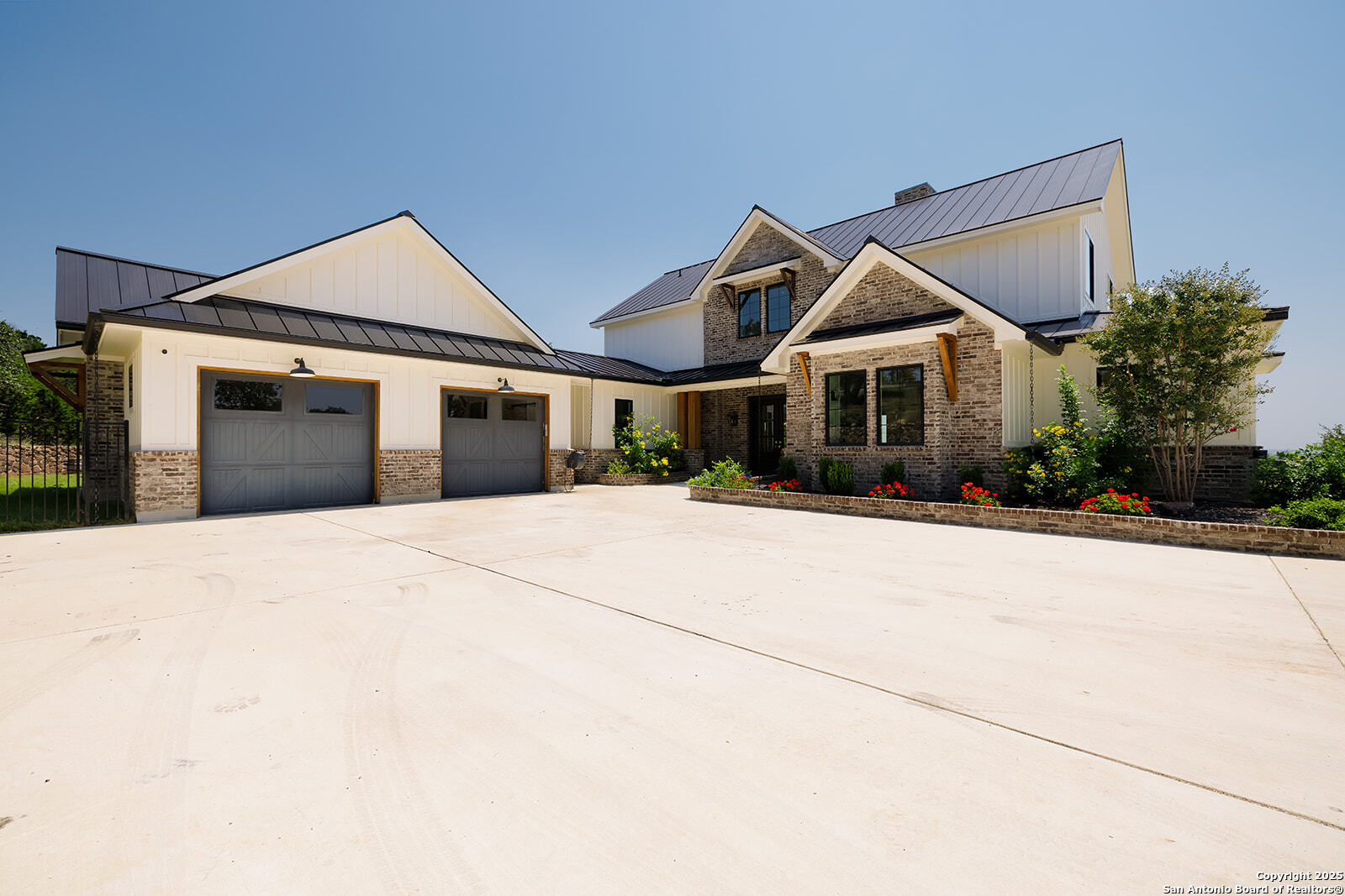 324 Ridge Pt