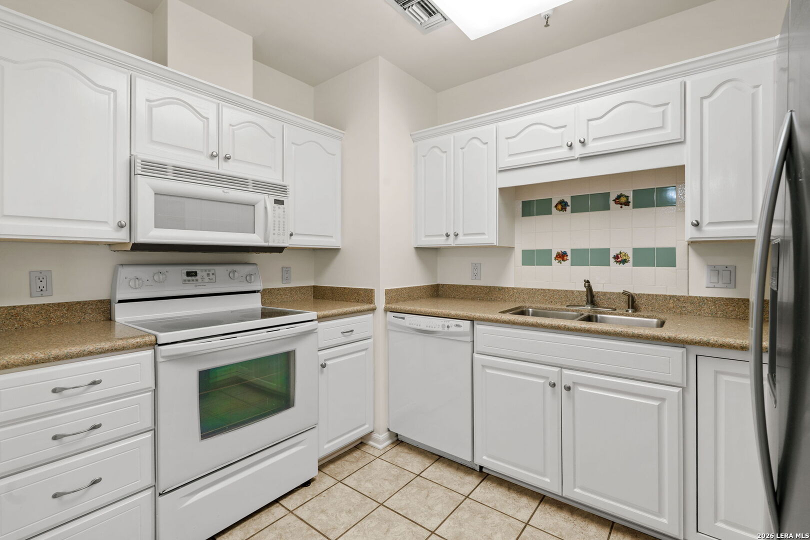 1 Towers Park Ln 1810