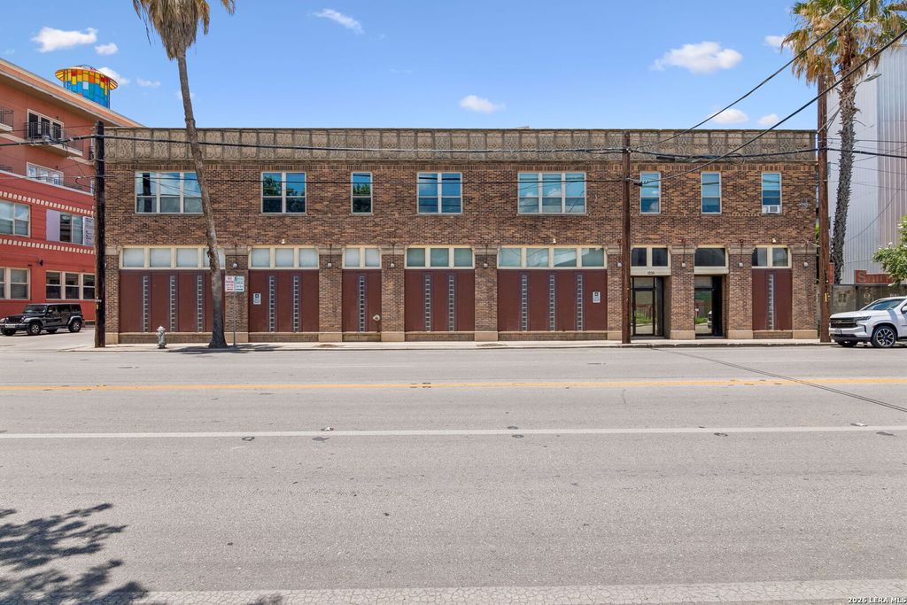 Photo of 1339 S Flores 203 #203, San Antonio, TX 78204 (MLS # 1973384)