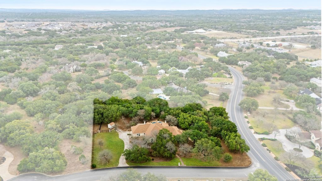 Photo of 30620 Sweetridge, Boerne, TX 78015 (MLS # 1933395)