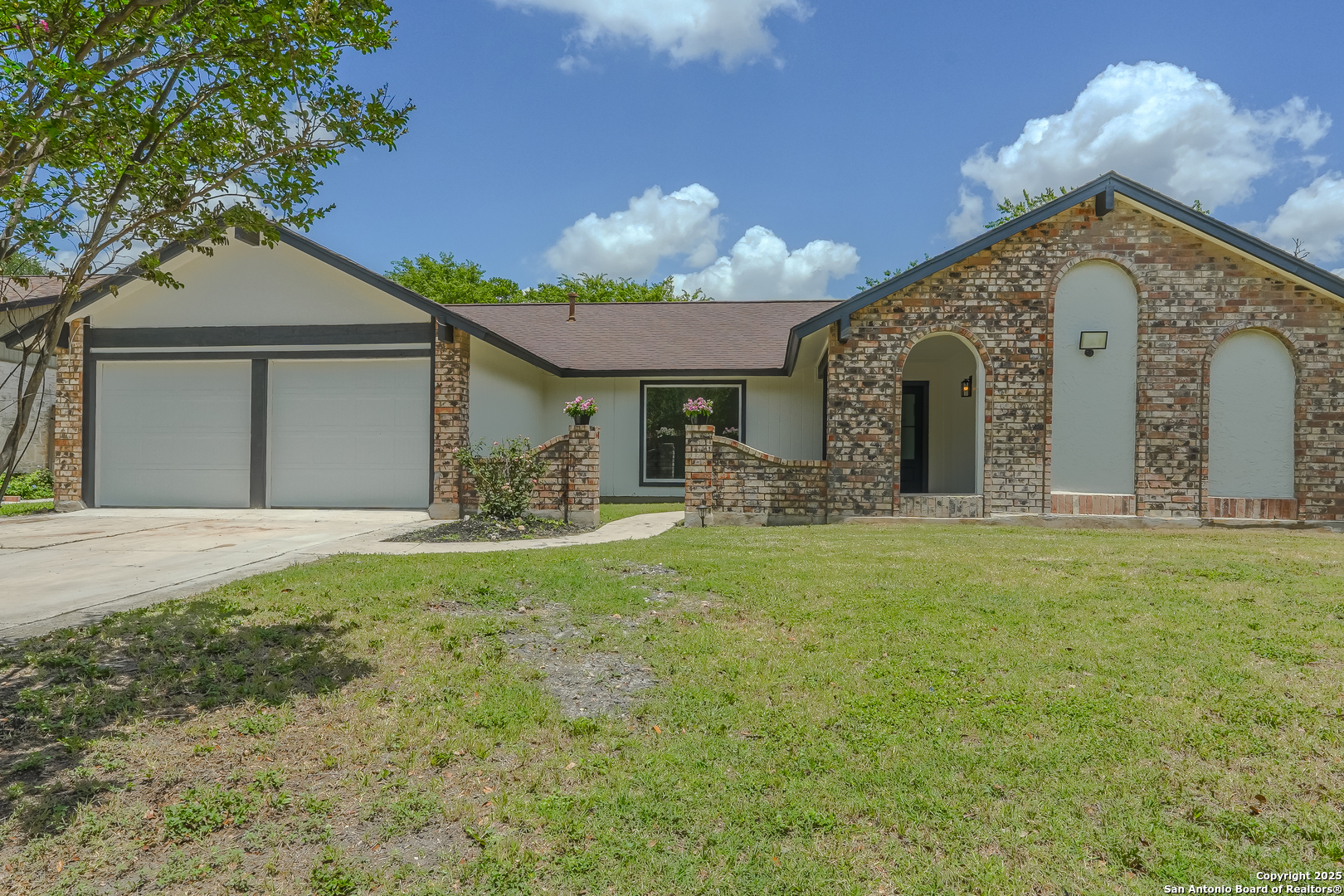 6707 Lake Cliff