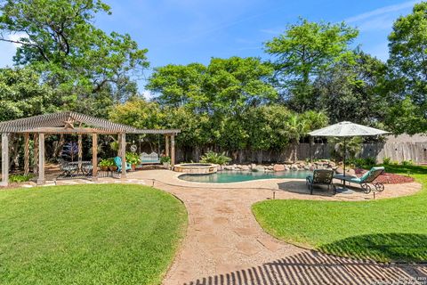 414 Yosemite Hollywood Park TX 78232