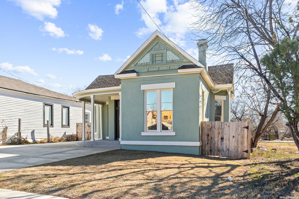 Photo of 1018 Wyoming, San Antonio, TX 78203 (MLS # 1941277)