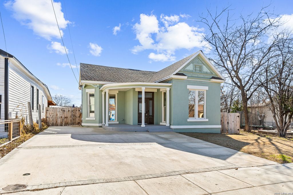 Photo of 1018 Wyoming, San Antonio, TX 78203 (MLS # 1941277)