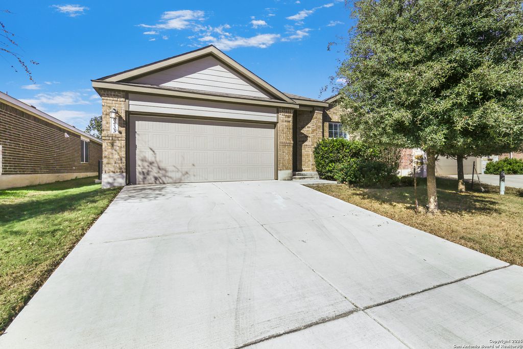 Photo of 8433 Lamus Wheel, San Antonio, TX 78254 (MLS # 1934527)