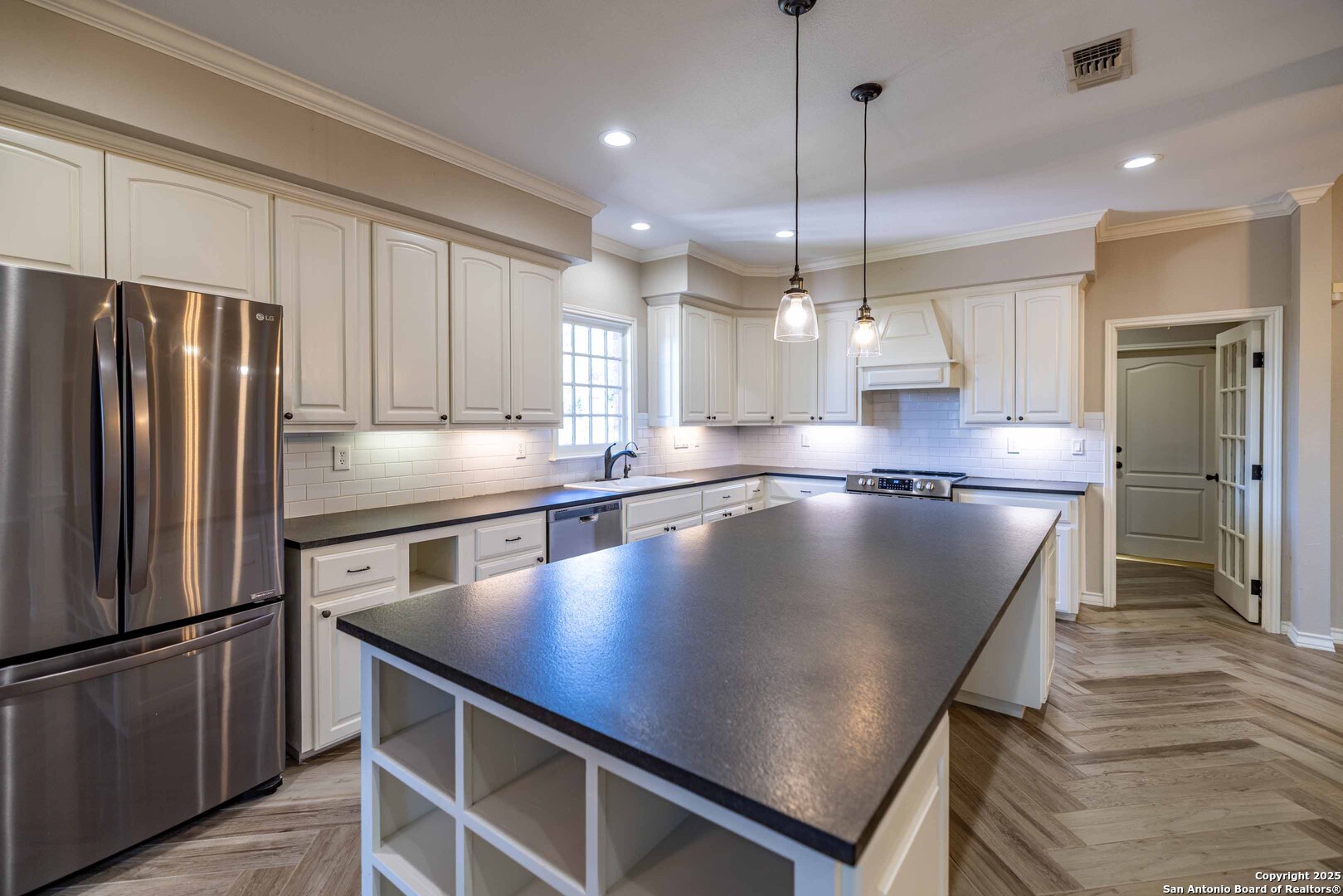 29615 Terra Bella