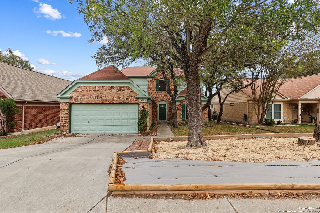 Photo of 1602 Kingsbridge, San Antonio, TX 78253 (MLS # 1926931)