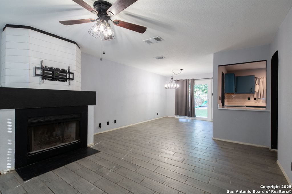 Photo of 13058 Maple Park Dr, San Antonio, TX 78249 (MLS # 1913154)