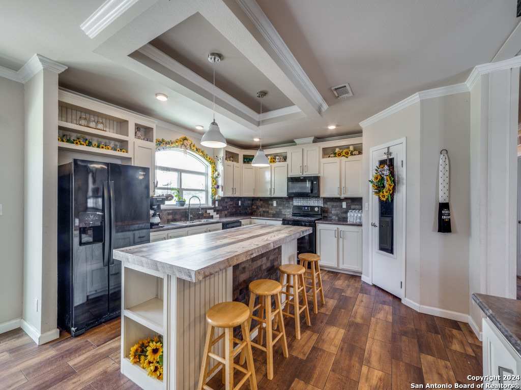 1635 COBLE RD