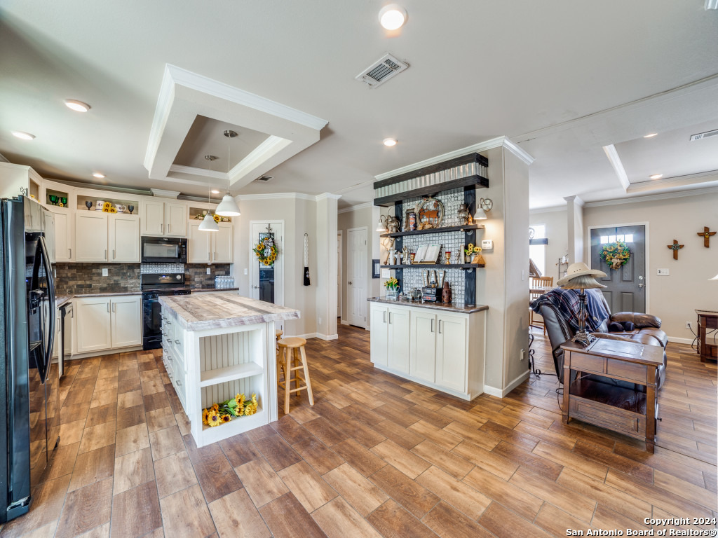 1635 COBLE RD