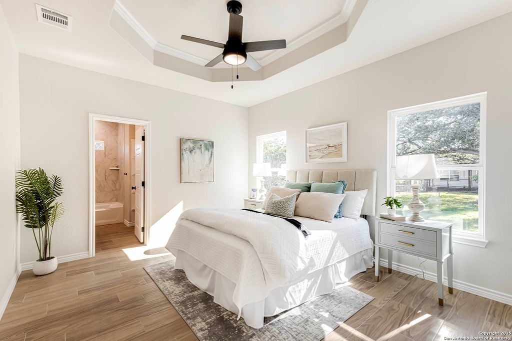 Photo of 1420 Canyon Bend, Canyon Lake, TX 78133 (MLS # 1870670)