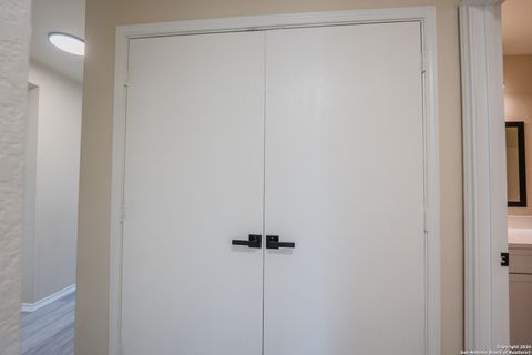 Tiny photo for 6638 Suncliff Crest, San Antonio, TX 78238 (MLS # 1931208)