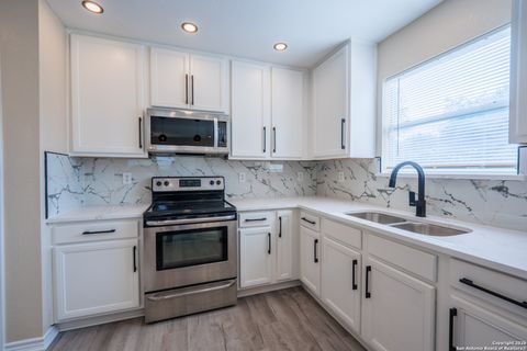 Tiny photo for 6638 Suncliff Crest, San Antonio, TX 78238 (MLS # 1931208)