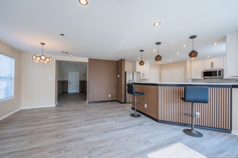 Tiny photo for 6638 Suncliff Crest, San Antonio, TX 78238 (MLS # 1931208)