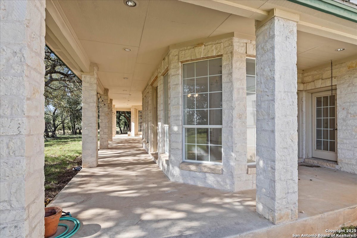 1651 old red ranch
