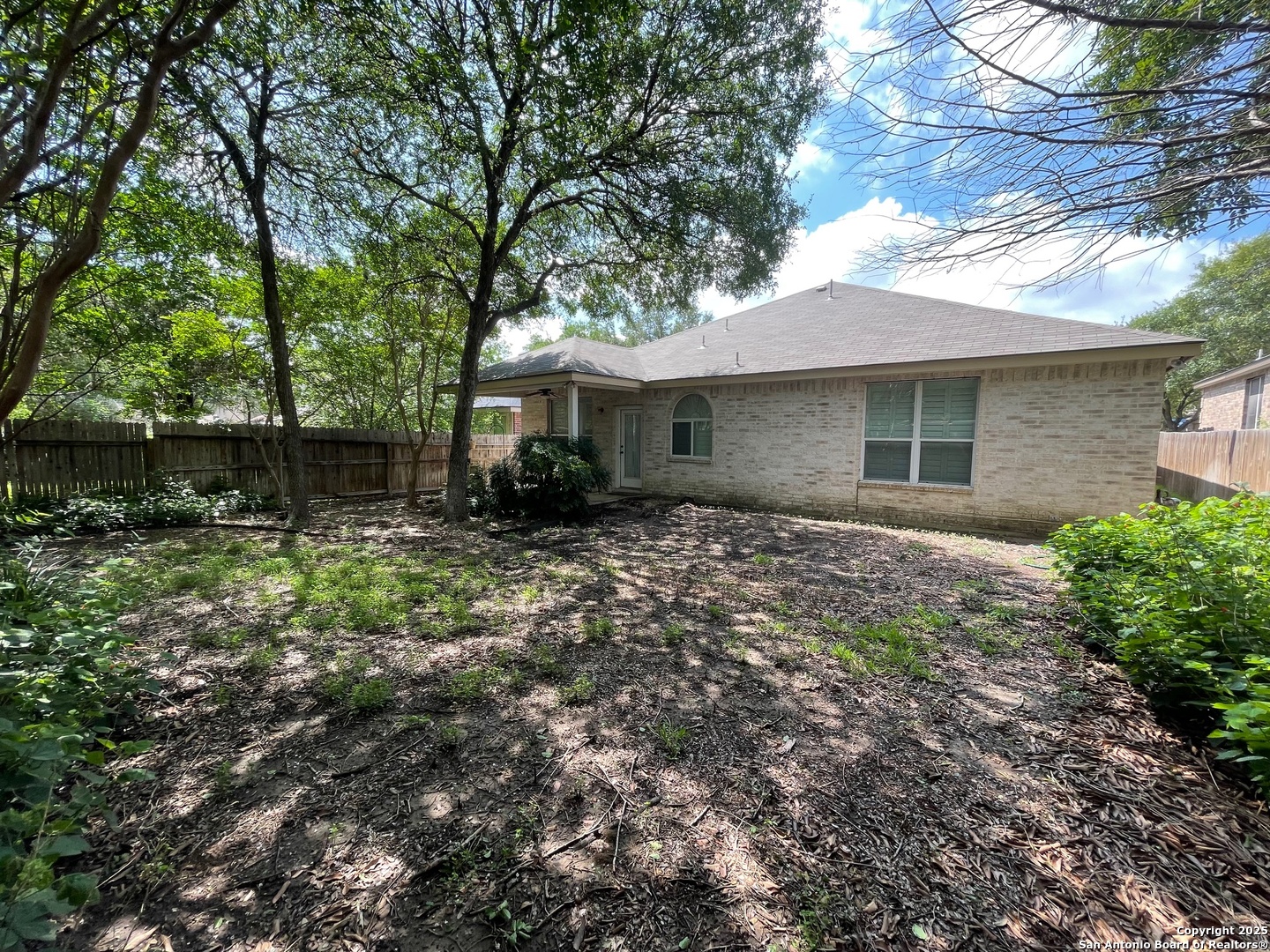 8323 Eagle Peak