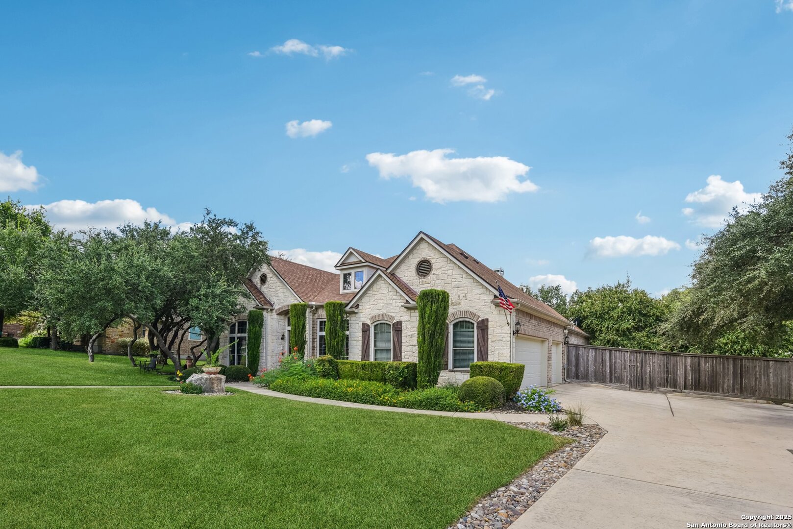 27719 Woodway Bend