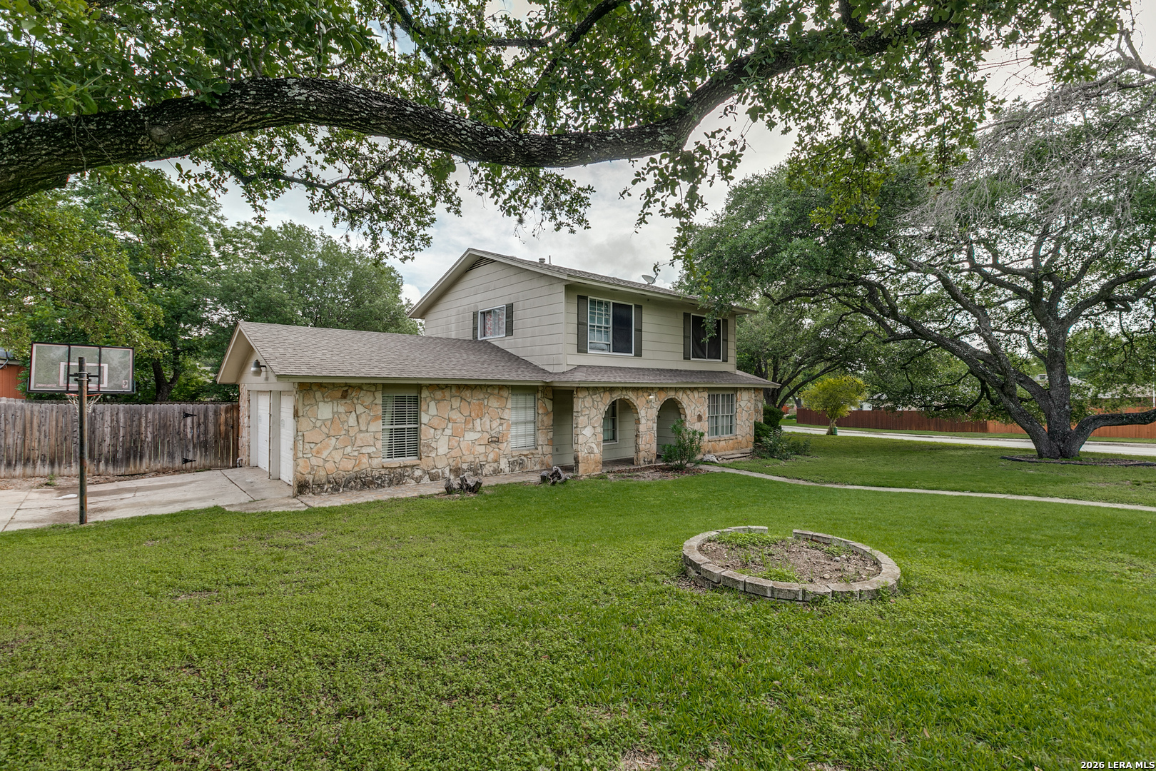 14307 Parkhurst - Photo 3