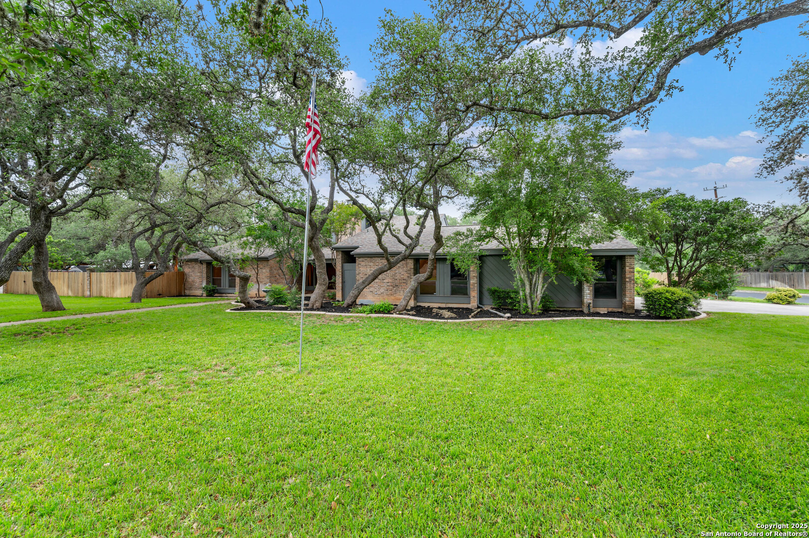 201 Garrapata Ln