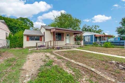 Photo of 607 WRIGHT AVE, Schertz, TX 78154 (MLS # 2002308)