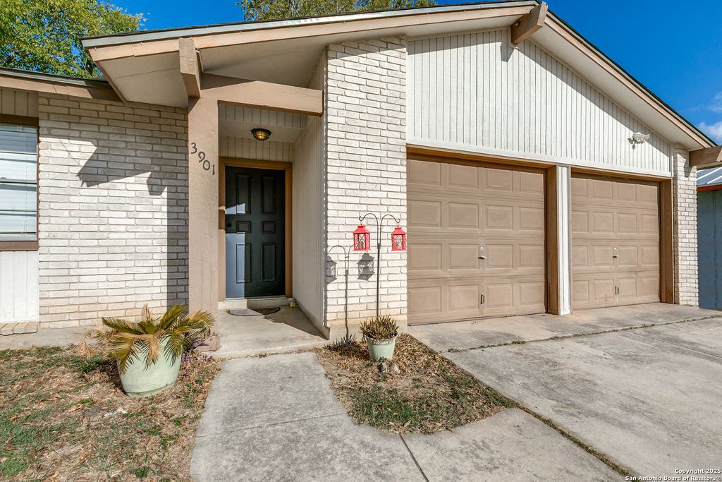 Photo of 3901 Pipers Court, San Antonio, TX 78251 (MLS # 1923249)
