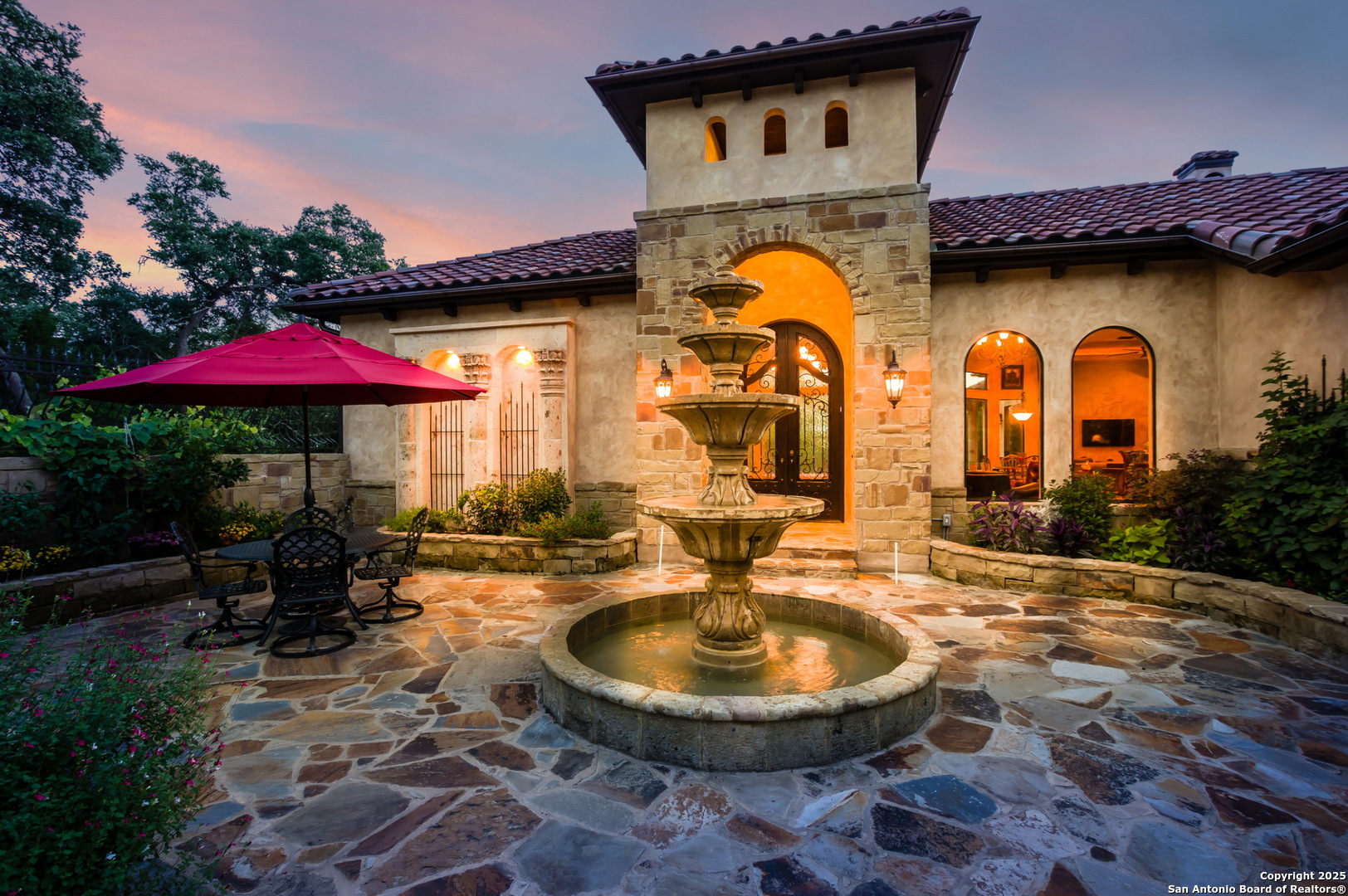 464 Paradise Hills