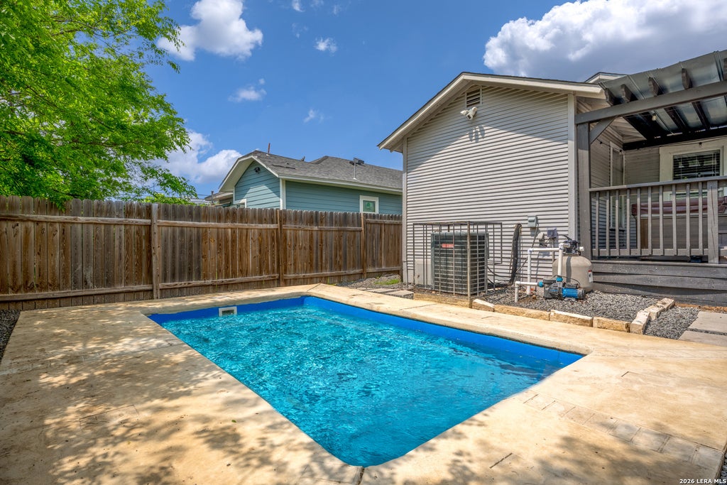 Photo of 704 Cuney, San Antonio, TX 78210 (MLS # 2013025)
