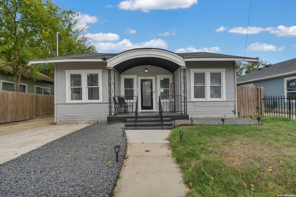 Photo of 704 Cuney, San Antonio, TX 78210 (MLS # 2013025)